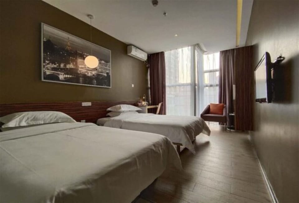 Deluxe Twin Room | Premium bedding, desk, soundproofing, free WiFi