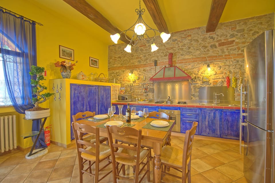 Villa, 3 Bedrooms | In-room dining
