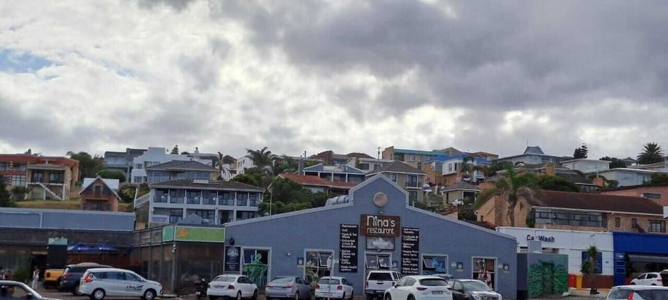 Shopping mall