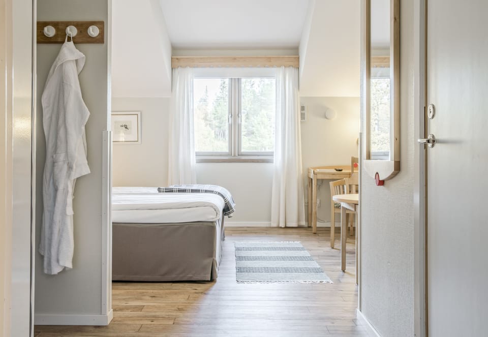 Double Room | Desk, laptop workspace, soundproofing, iron/ironing board (on request)