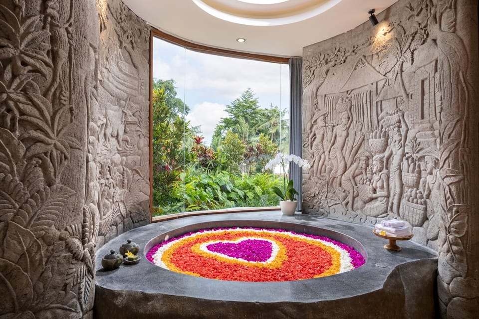 Luxury Royal Private Pool Villa with Jacuzzi with Daily Afternoon Tea | Bathroom | Free toiletries, hair dryer, bathrobes, slippers