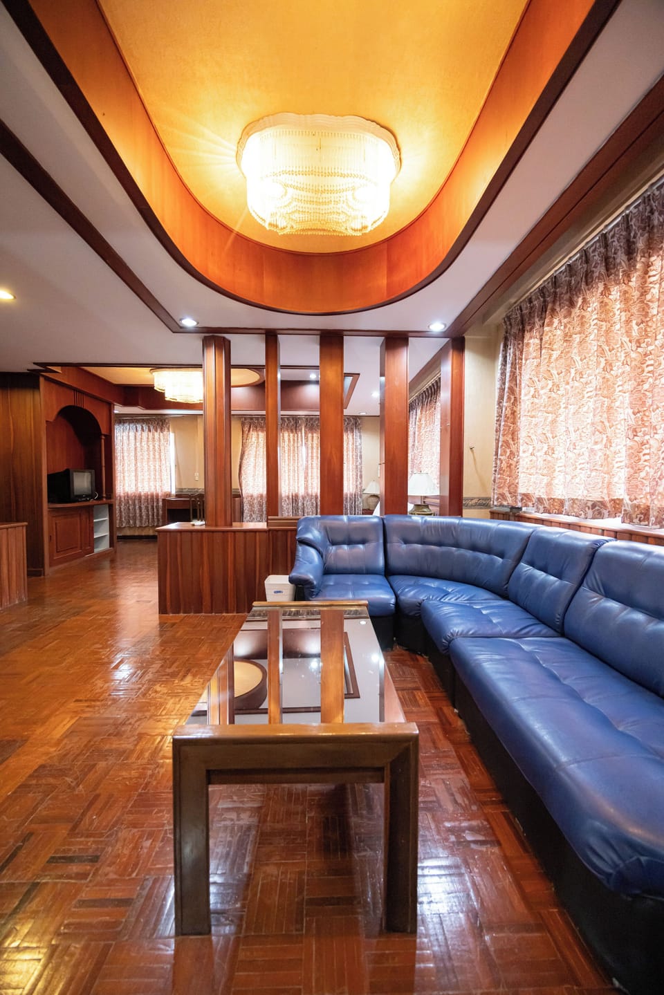 Signature Suite | Living area | 32-inch TV with cable channels