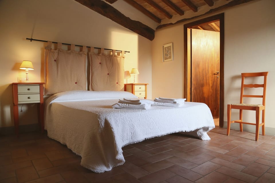 Double Room, 1 Queen Bed | Premium bedding, desk, laptop workspace, free WiFi