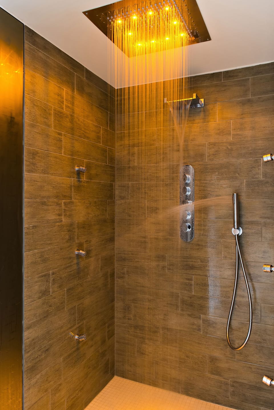 Vichy shower