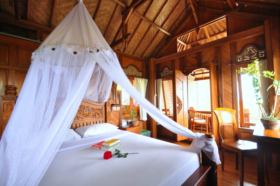 Alam Dewata Villa | Free WiFi, bed sheets