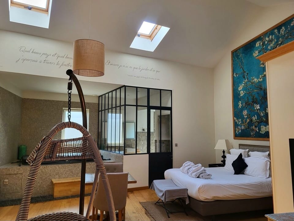 Signature Suite, 1 King Bed, Non Smoking | Premium bedding, individually decorated, individually furnished