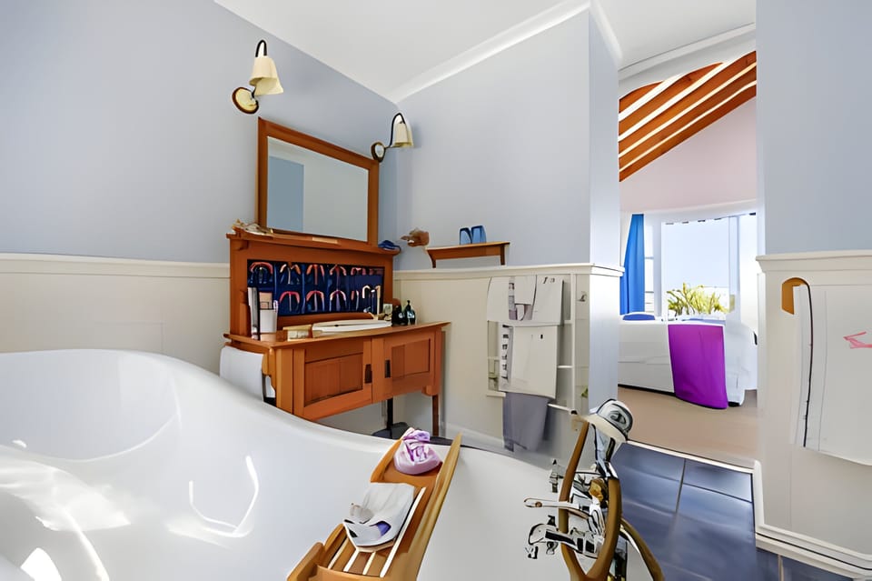Cape Rose Cottage Apartment in Cape Town