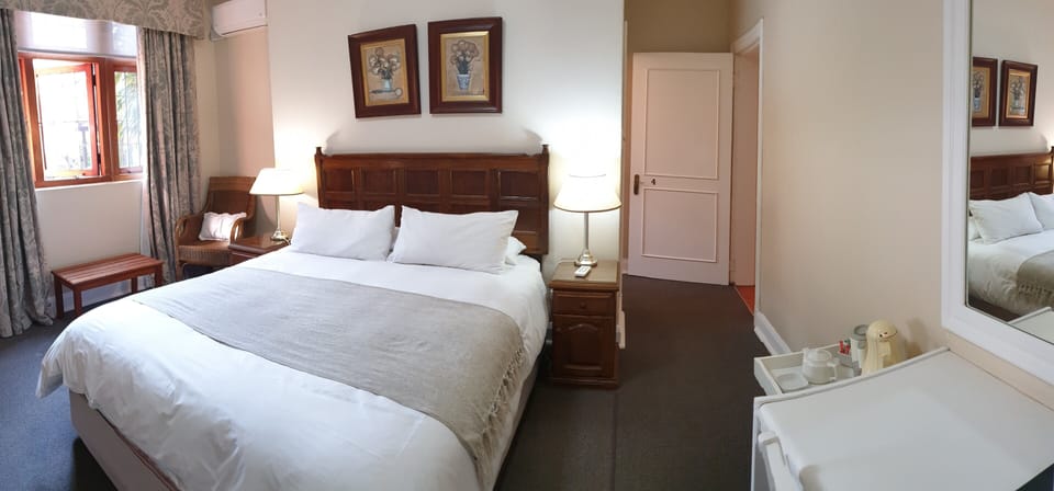 1 bedroom, premium bedding, Tempur-Pedic beds, in-room safe