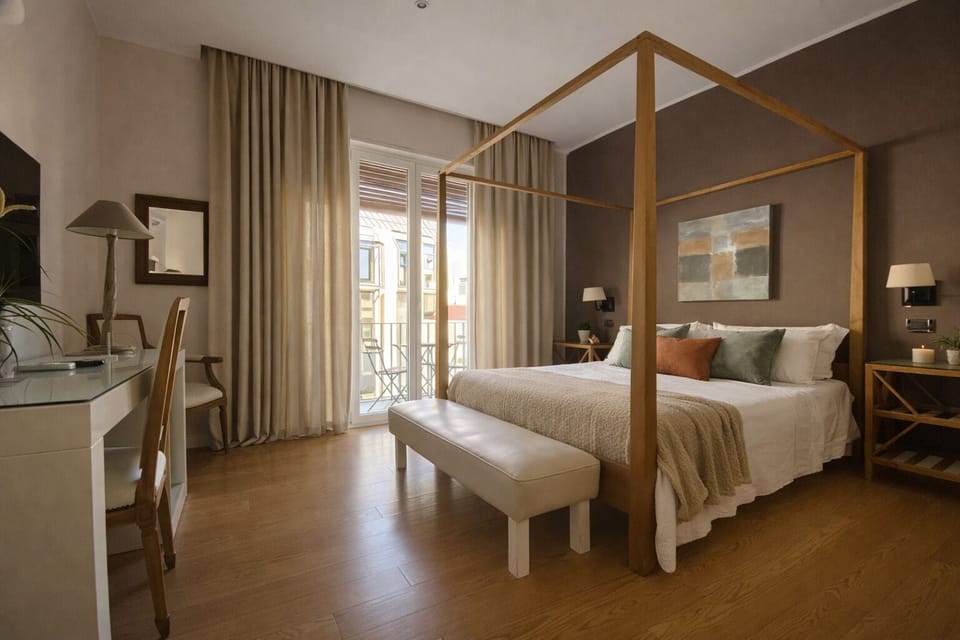 Superior Double Room, 1 Double Bed (Private Bathroom) | Premium bedding, memory foam beds, minibar, in-room safe