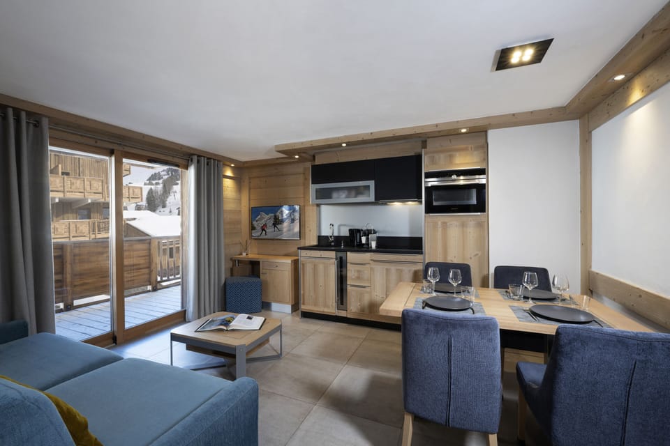 Appartement 2 Pièces 4 personnes | Living area | Flat-screen TV, DVD player