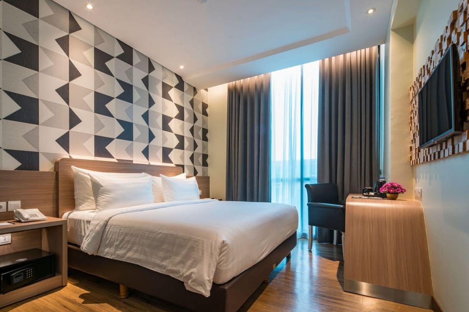 Minibar, in-room safe, desk, soundproofing