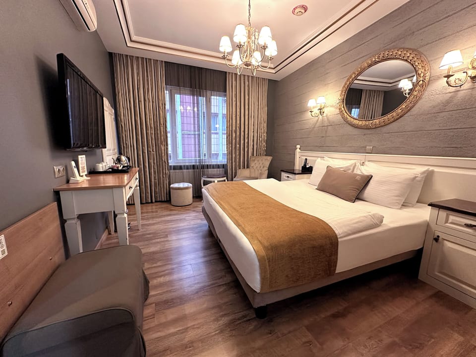Suite, 2 Bedrooms | Premium bedding, minibar, in-room safe, desk