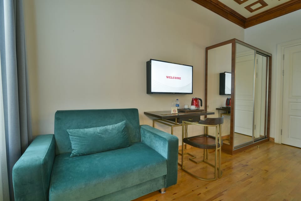 Deluxe Suite | Room amenity