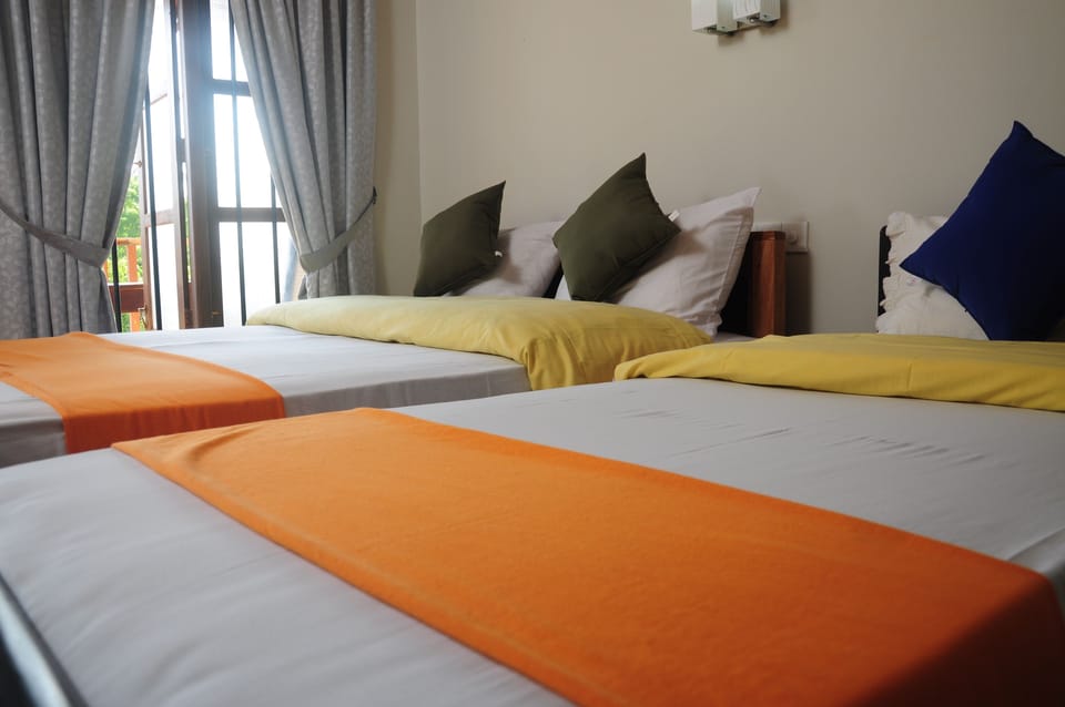 Three-Bedroom Bungalow (With Kitchen) | In-room safe, desk, soundproofing, iron/ironing board