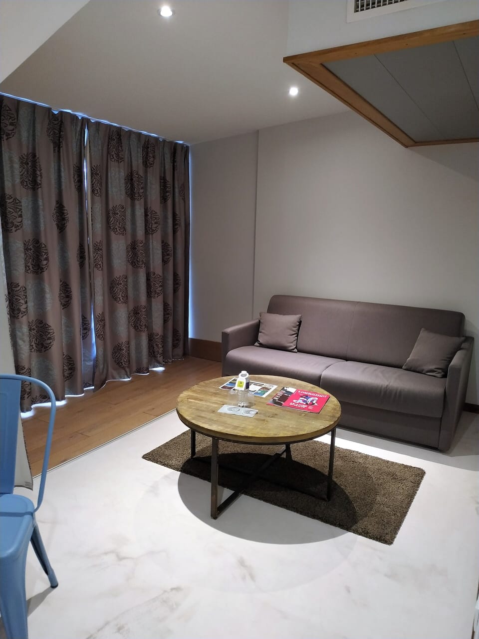 Quadruple Room | In-room safe, desk, cribs (free), WiFi (free)