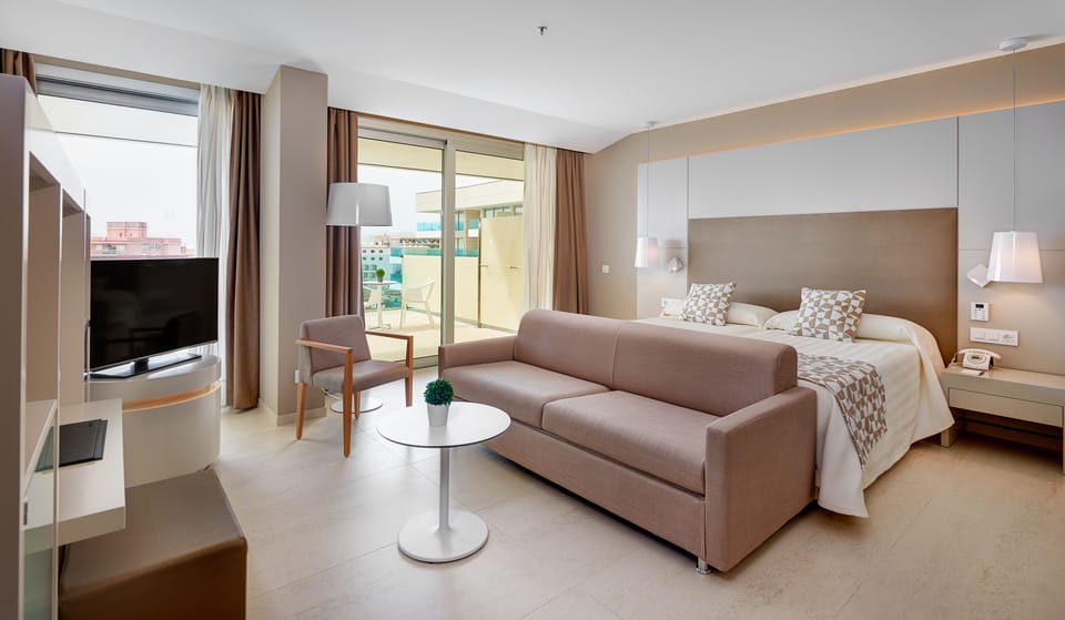 Minibar, in-room safe, desk, blackout drapes