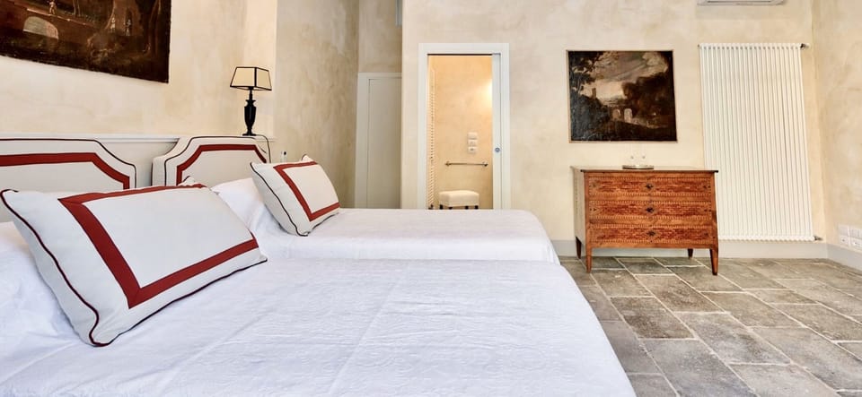 Superior Suite (Rossa) | 1 bedroom, premium bedding, minibar, free WiFi