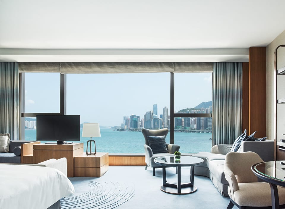 Premier Sea View King Room | Minibar, in-room safe, desk, laptop workspace