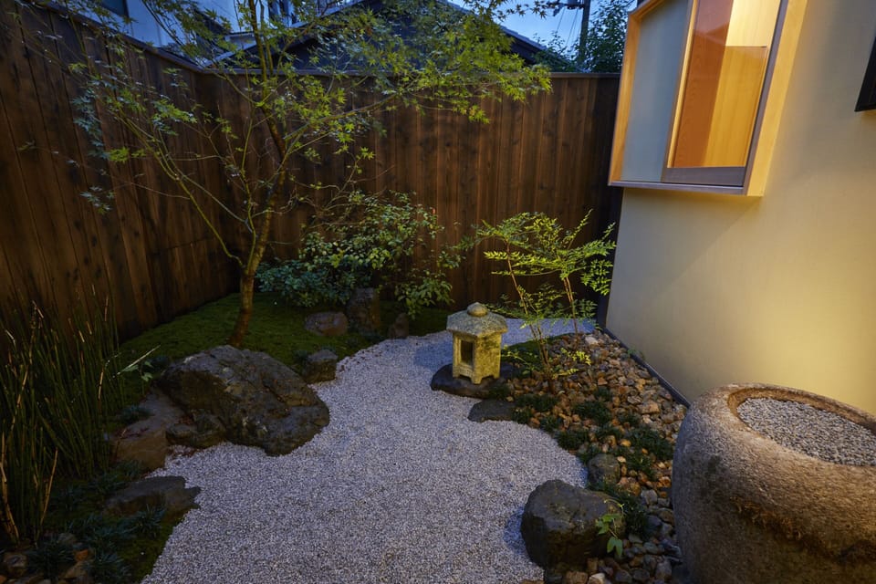 Japanese Style Townhouse | Desk, free WiFi, bed sheets