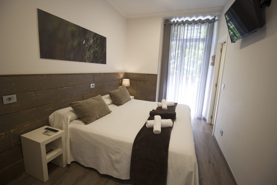Double or Twin Room, City View | Premium bedding, memory foam beds, individually decorated