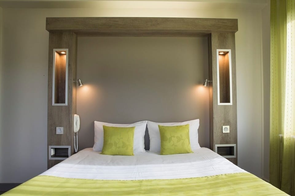Superior Double Room | Premium bedding, in-room safe, individually decorated, desk