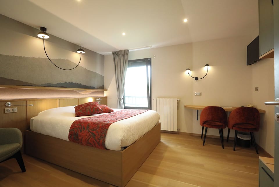 Superior Double Room | Individually decorated, individually furnished, desk, soundproofing