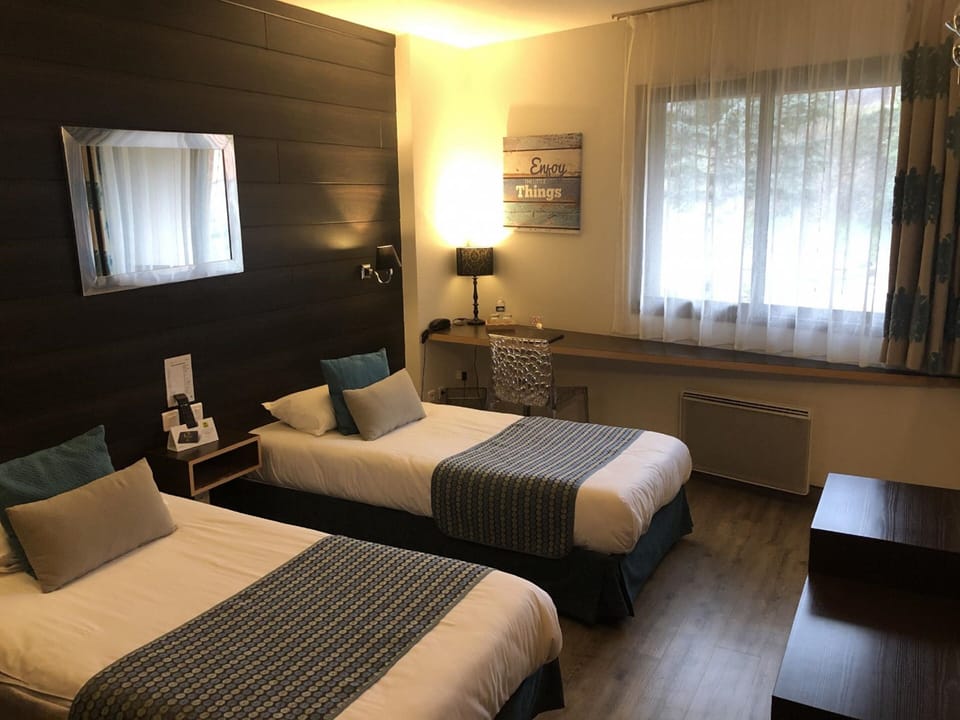 Twin Room, Garden View | Cribs/infant beds, rollaway beds, free WiFi, bed sheets