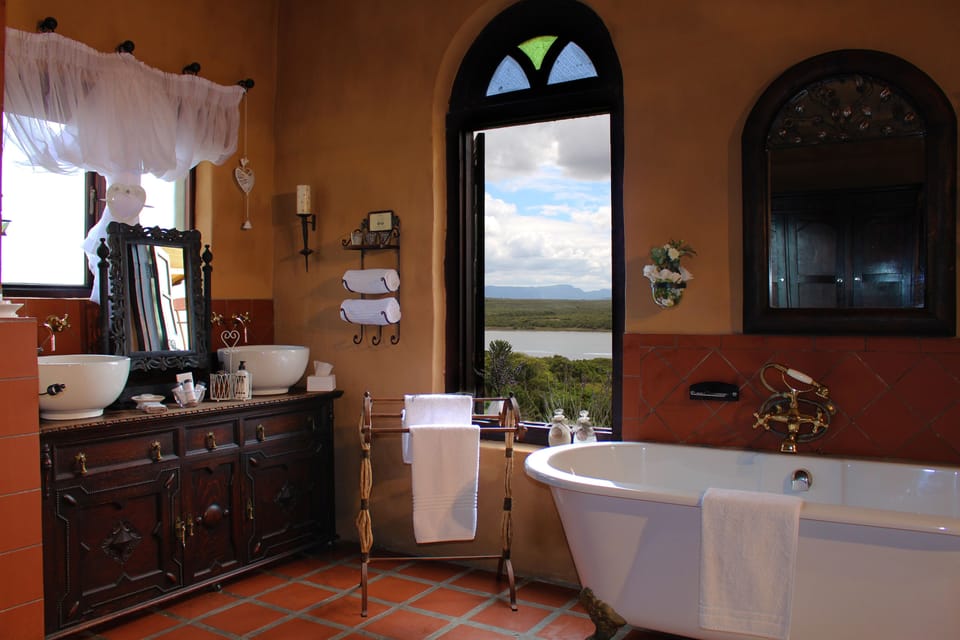 Separate tub and shower, deep soaking tub, rainfall showerhead