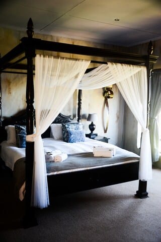 1 bedroom, premium bedding, down comforters, Select Comfort beds