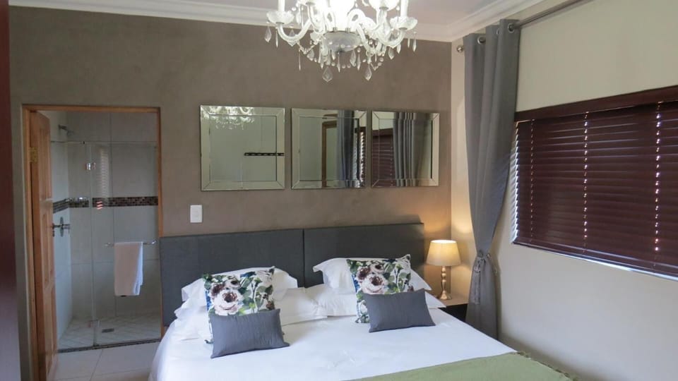 Premium bedding, desk, free WiFi, bed sheets