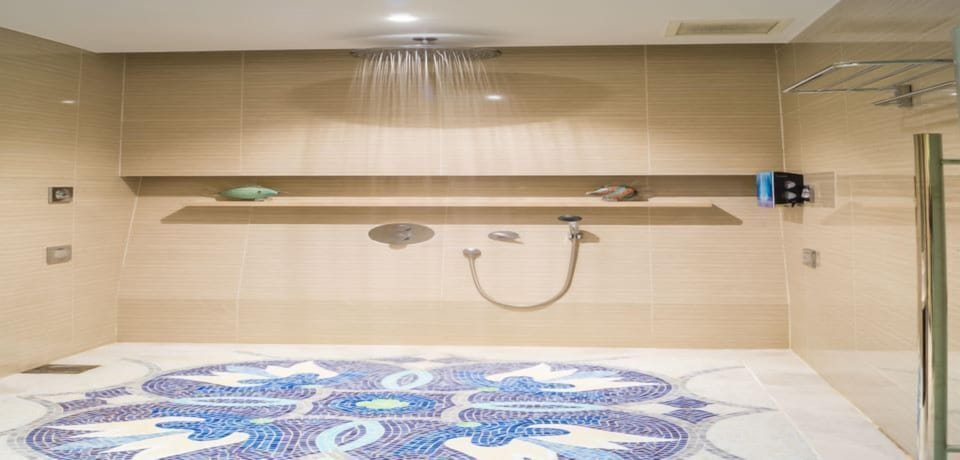 30 Minutes Shower Use Only (Includes Basic Toiletries) | Bathroom shower