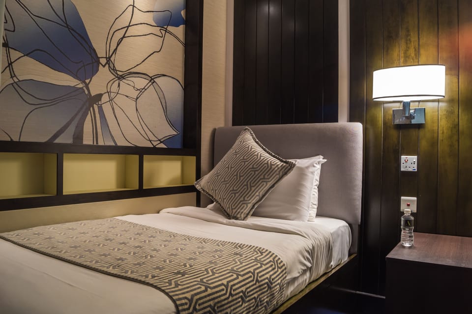 Desk, WiFi (free), bed sheets