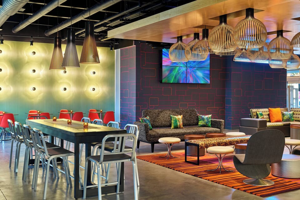Lobby lounge