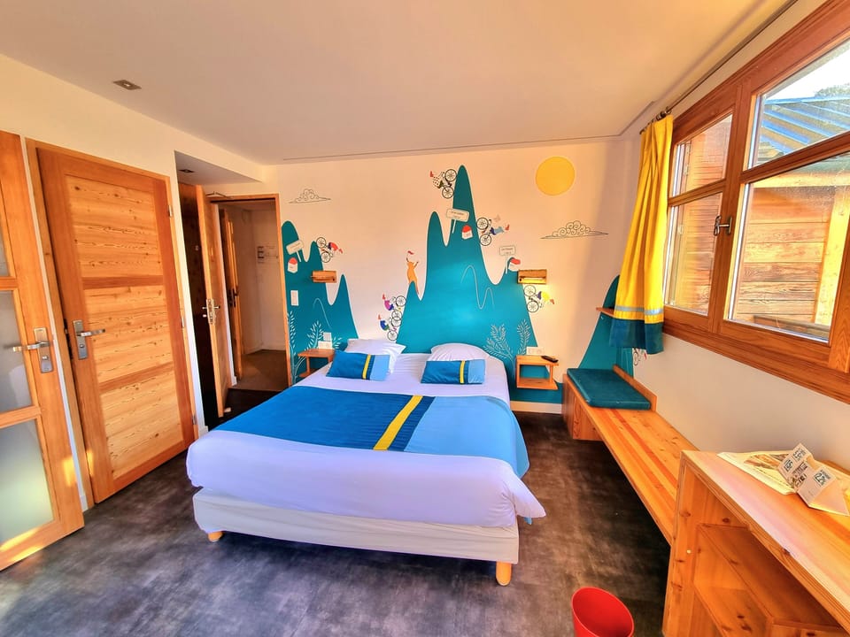 Deluxe Double Room, Balcony, Mountain View | Desk, blackout drapes, rollaway beds, free WiFi