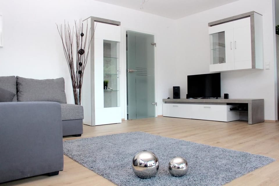 Premium Apartment, 2 Bedrooms, Balcony (Apartment Larum) | Living room | Flat-screen TV, iPod dock, MP3 dock