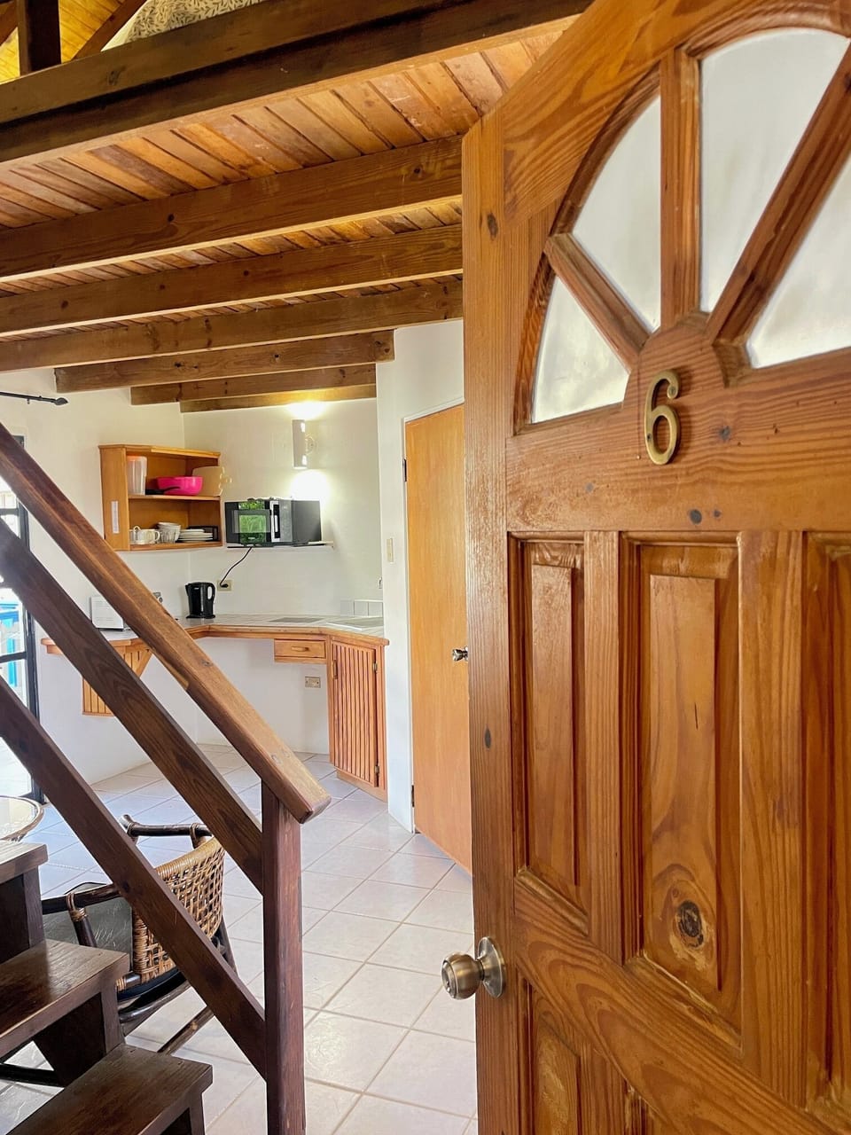 Standard Loft, Multiple Beds, Kitchenette, Garden View | Living area