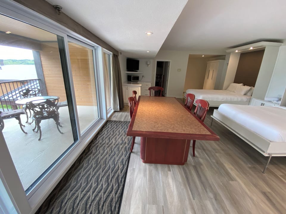 Family Studio, 2 Queen Beds | Blackout drapes, soundproofing, iron/ironing board, free WiFi