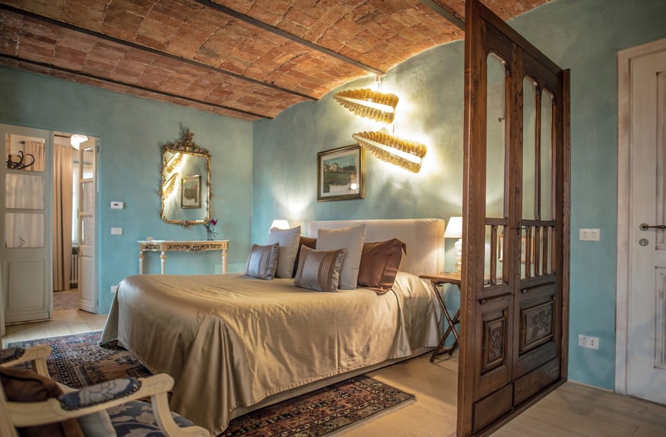 Suite | Minibar, in-room safe, desk, soundproofing