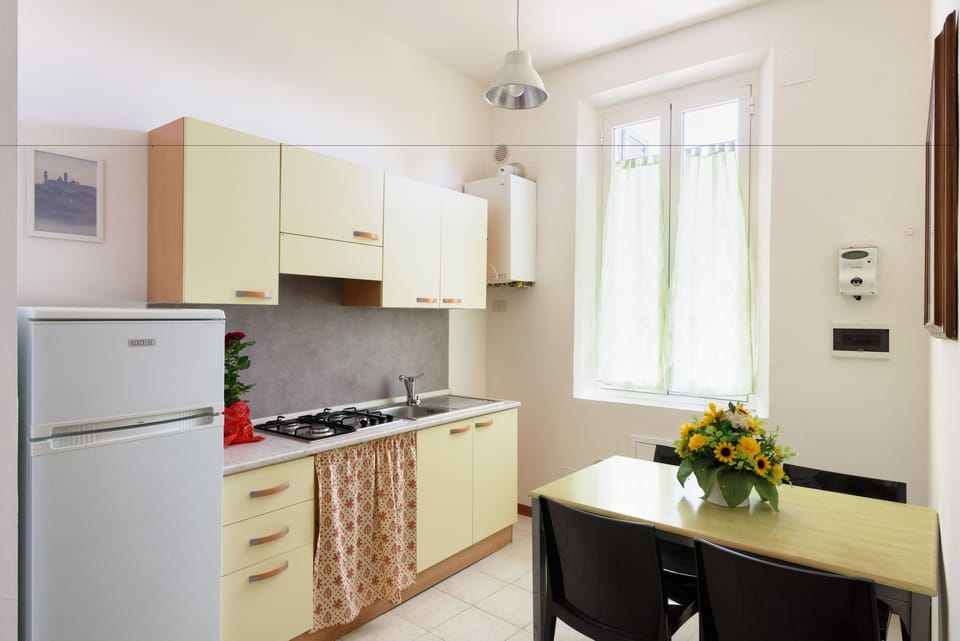 Family Room | Living area | 60-cm flat-screen TV with cable channels, TV