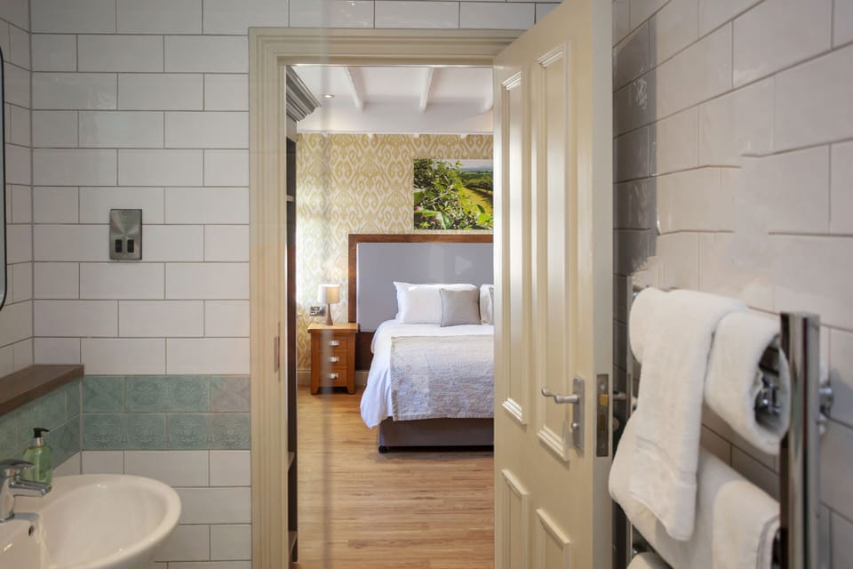 Superior Double Room, Ensuite | Bathroom