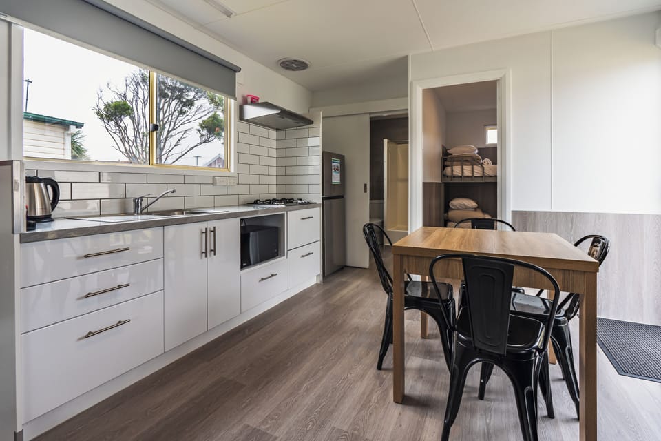 Family Cabin | Cribs/infant beds, free WiFi, bed sheets