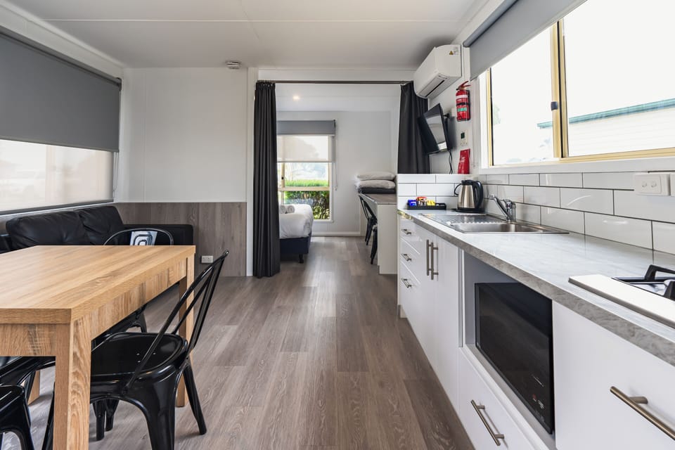 Cribs/infant beds, free WiFi, bed sheets