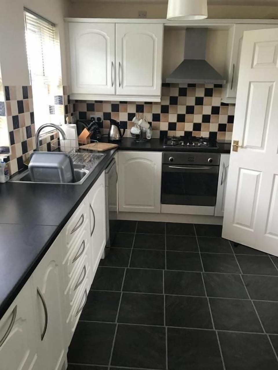 Microwave, oven, dishwasher, electric kettle