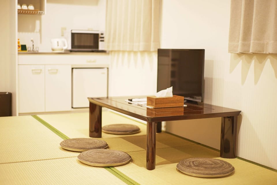 Standard Family Room (2 single bed+2 semi-double bed) | Premium bedding, desk, soundproofing, free WiFi