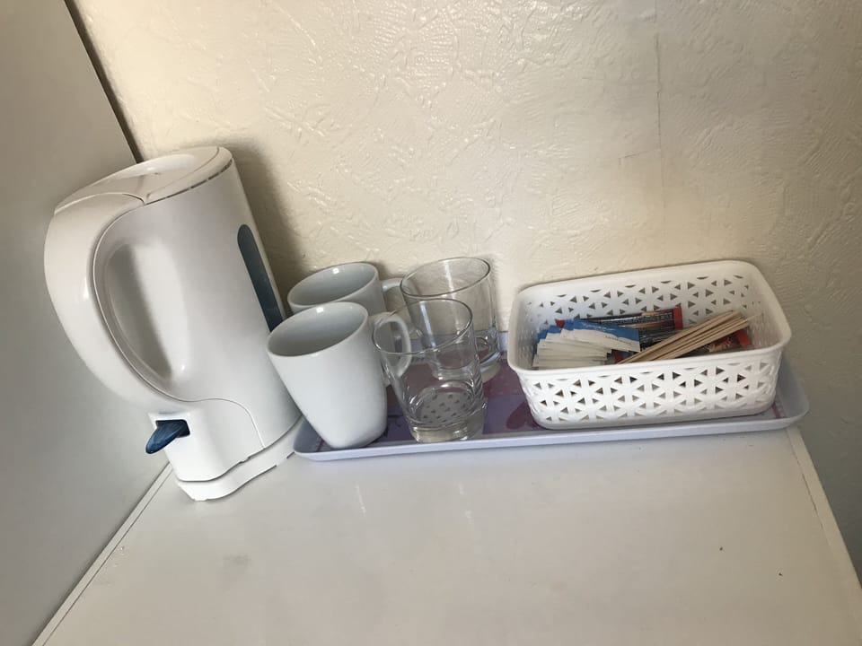 Double Room, Accessible, Ensuite | Food and drink