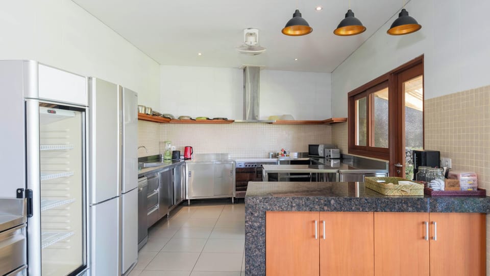 Family Villa, 5 Bedrooms, Private Pool, Pool View | Private kitchen | Full-size fridge, microwave, oven, stovetop