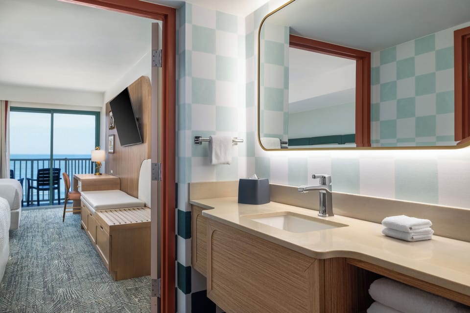 Suite, 1 Bedroom | Hypo-allergenic bedding, desk, iron/ironing board