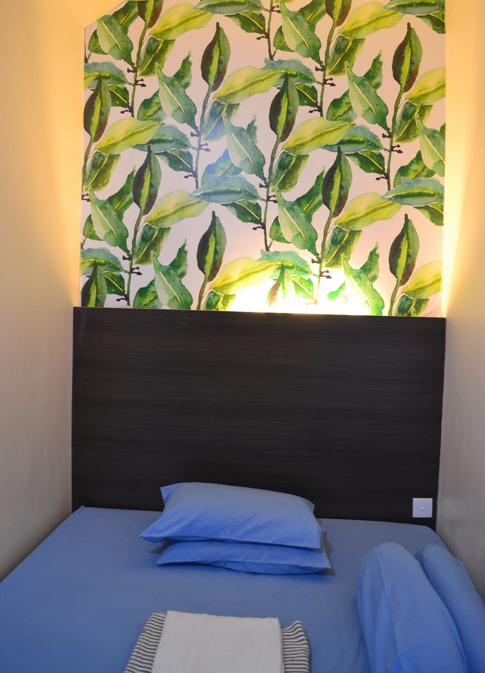 Standard Room | Desk, WiFi (free), bed sheets