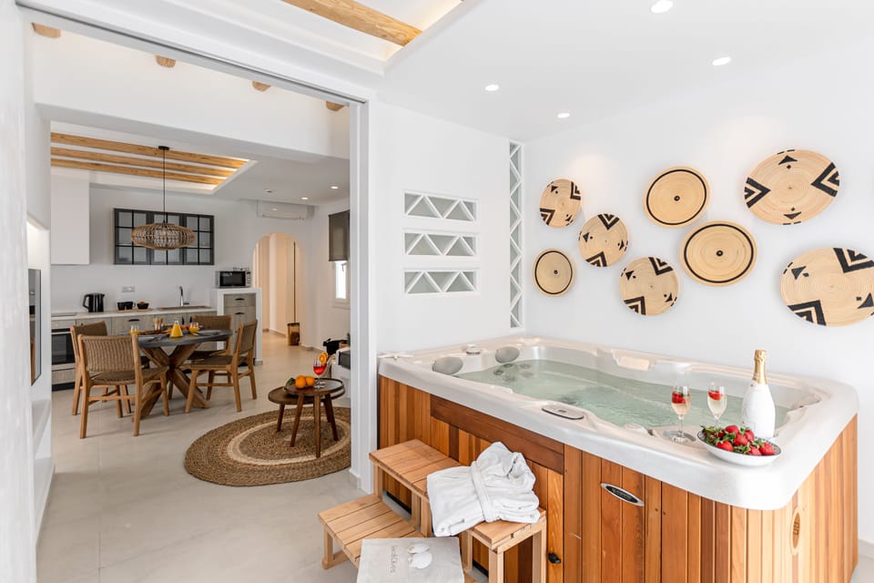 Romantic Suite, 1 Bedroom, Hot Tub, Sea View | 3 bedrooms, Egyptian cotton sheets, premium bedding, in-room safe