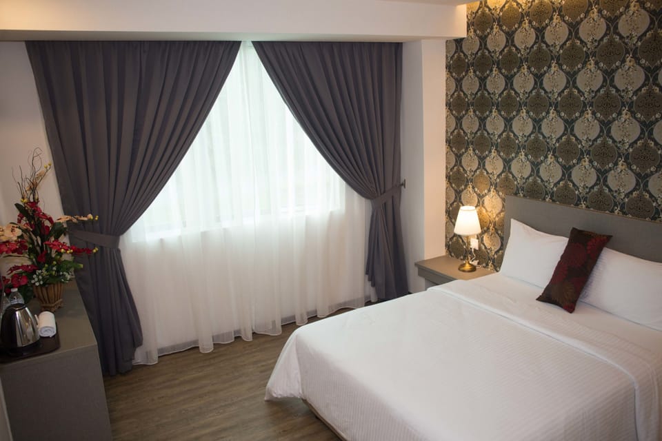 Desk, iron/ironing board (on request), WiFi (free), bed sheets